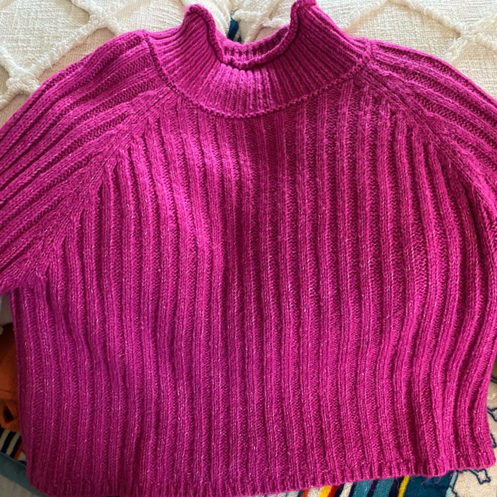 Perfect winter pink sweater worn once
